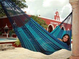 One Size Hammock in Thick Cord Cotton from Mexico. One 